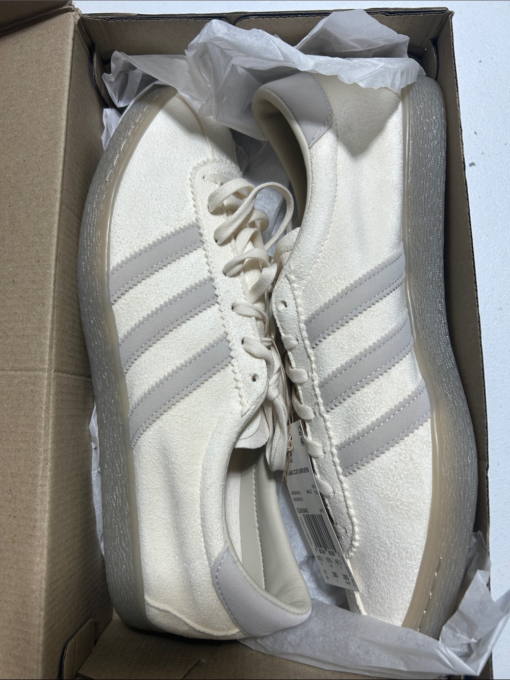adidas Men’s Cream and Light Gray Low-Top Sneakers